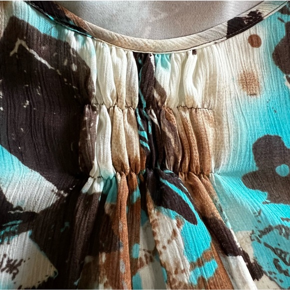 Laura Ashley size 3 woman’s blouse. - Picture 4 of 15